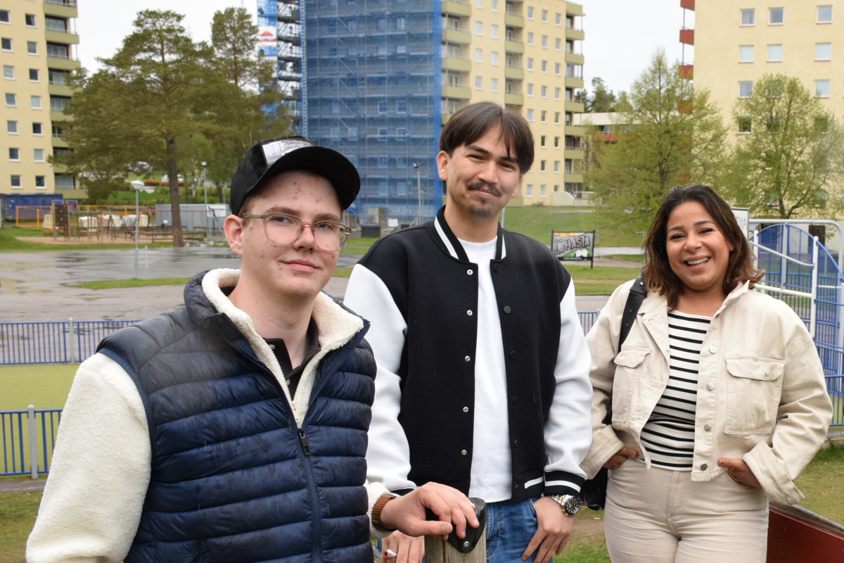 Bilden visar Gabriel Carlstedt, Amir Hassani och Zeinab Nabgan som är några av Hudiksvalls kommuns 